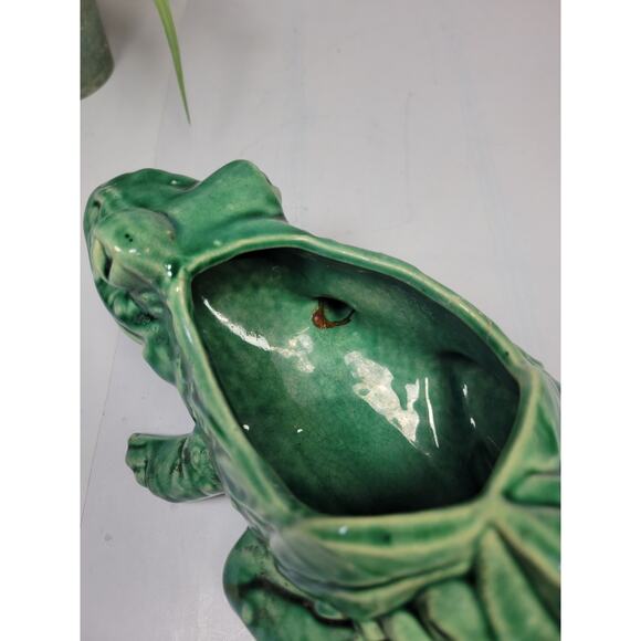 Vintage McCoy Frog Leaf Planter Green MCM Large 50s Repaired - Picture 4 of 7